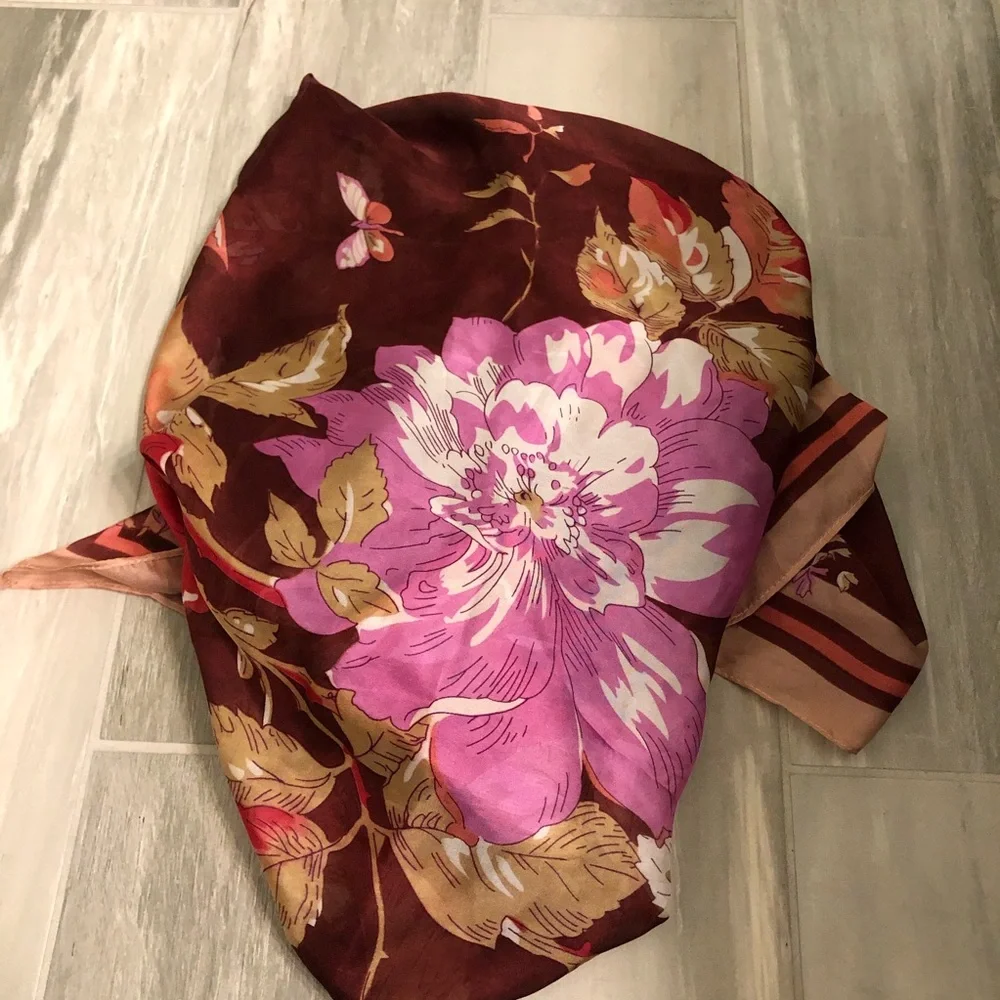 Max Studio Wine Vintage Flowers Scarf